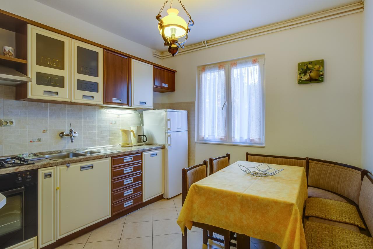 Apartments Beba マリ・ロシニュ エクステリア 写真