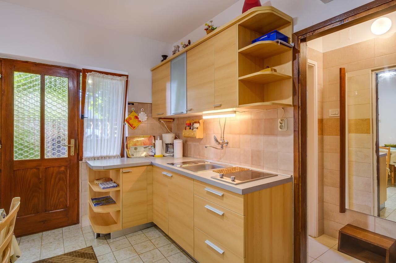 Apartments Beba マリ・ロシニュ エクステリア 写真